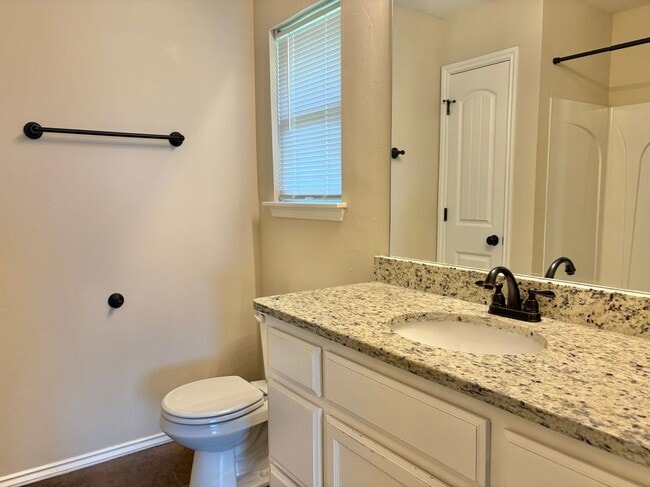 Building Photo - 709 SW 149th Pl