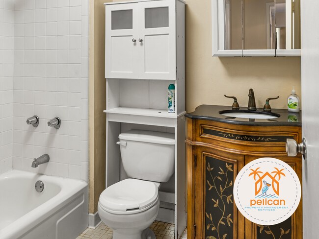 Building Photo - Centrally located 1 bedroom