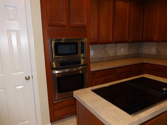 Building Photo - 408 Channel View Ct