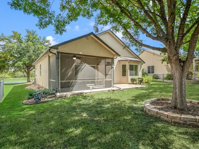 Building Photo - 708 Texas Dr