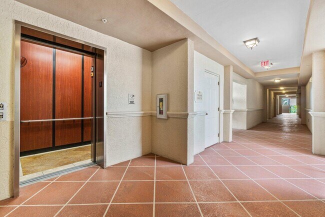 Building Photo - 4411 Tuscany Way