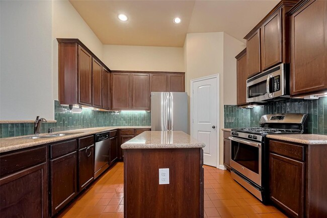 Building Photo - 25134 Alina Ln