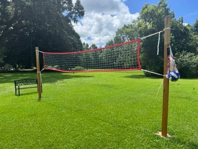 Building Photo - Rebecca