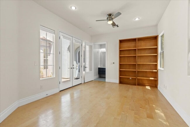 Building Photo - 3043 Red Springs Dr