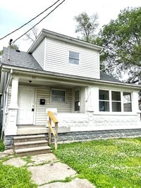 Building Photo - 3 bedroom 2 bath house for rent