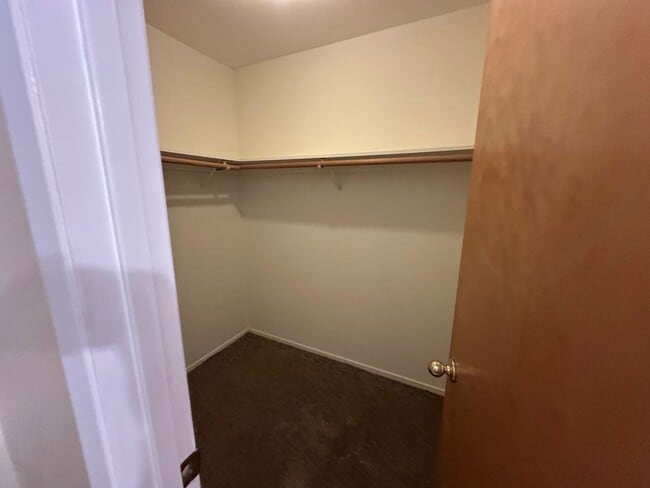 Building Photo - 48425 Victoria Ln