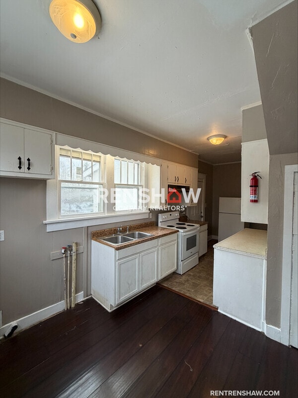 Building Photo - 112 Tomlin St