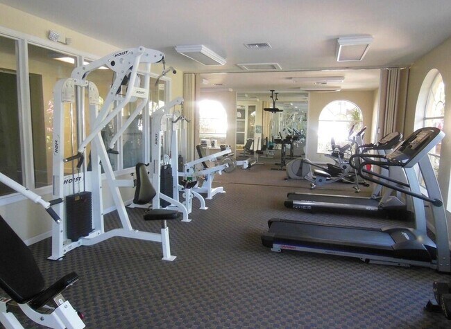 Building Photo - 7103 Glenmoor Dr