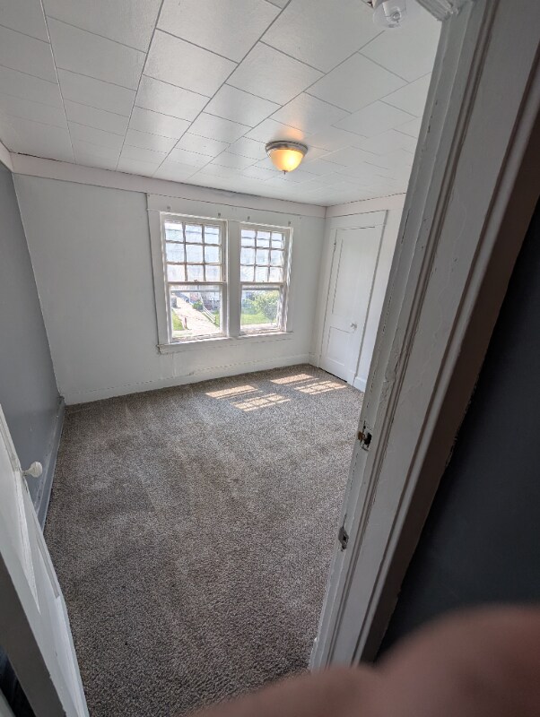 Building Photo - 4079 E 104th St