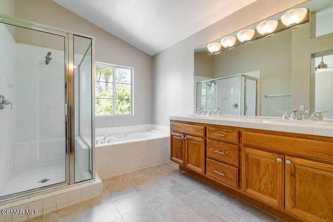 Building Photo - 3105 La Casa Ct