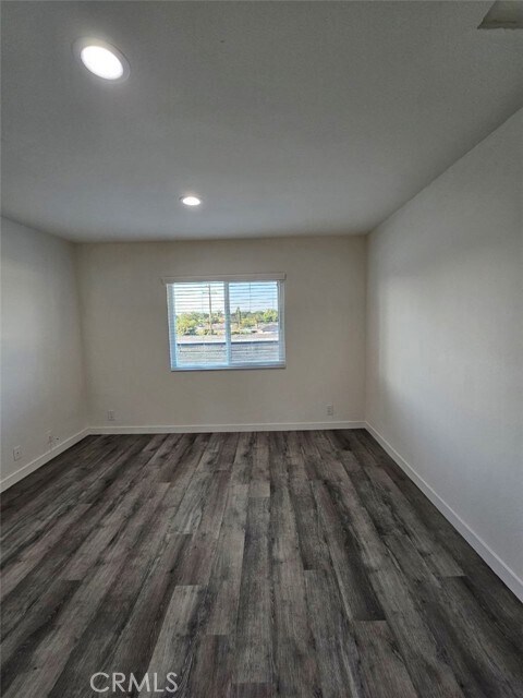 Building Photo - 1120 Nicklett Ave