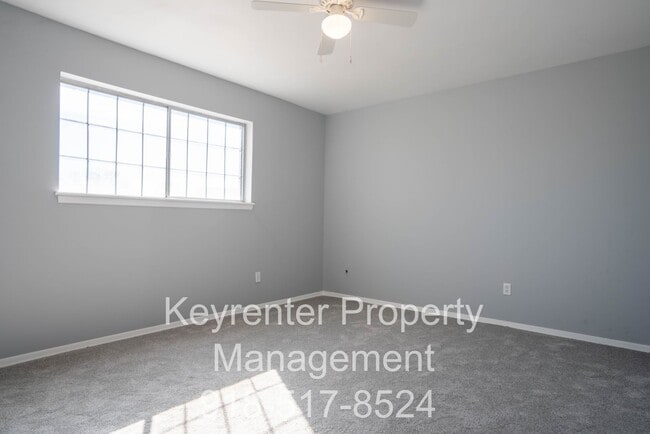 Building Photo - 4 Bedroom Home Available For Immediate Move In!!