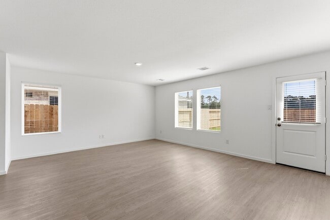 Building Photo - 6213 Alder Crk Dr