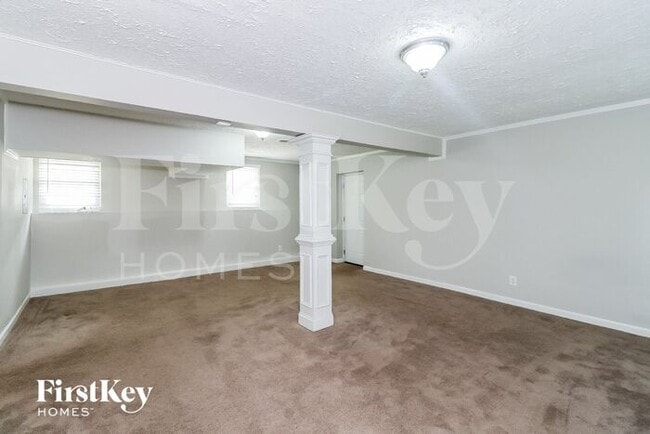 Building Photo - 10635 Plantation Bridge Dr