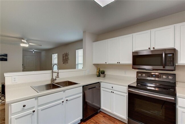 Building Photo - 7107 Alegre Pass