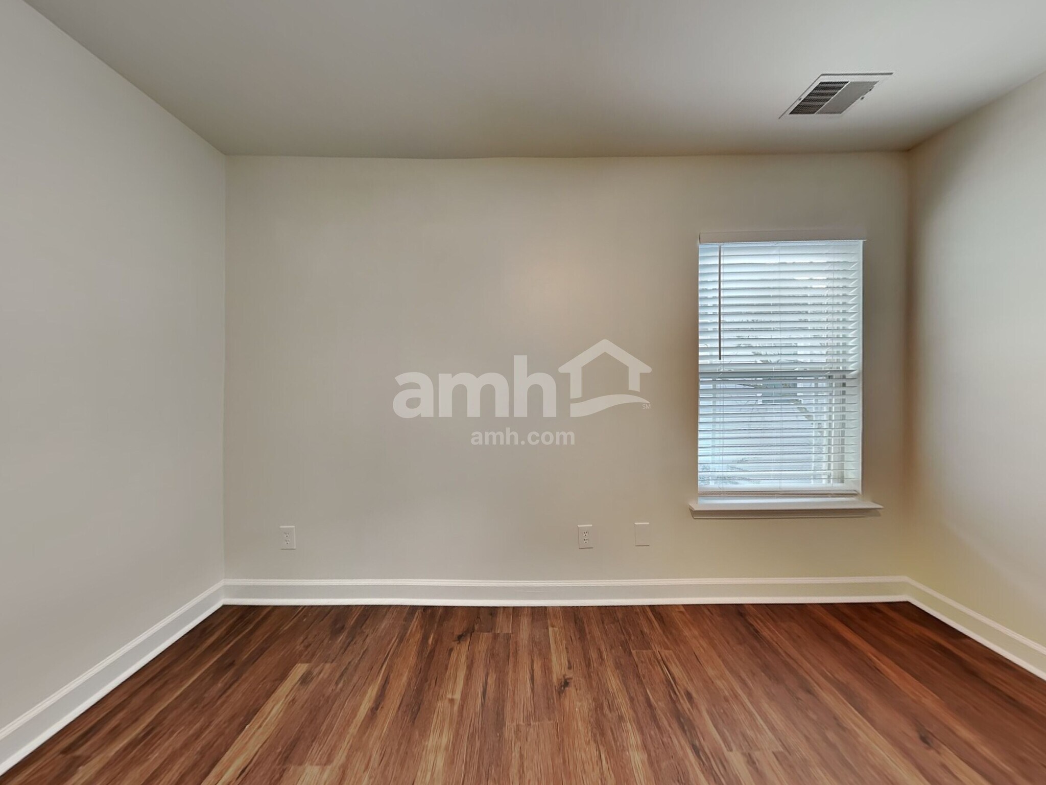 Building Photo - 85 Summer Hill Way