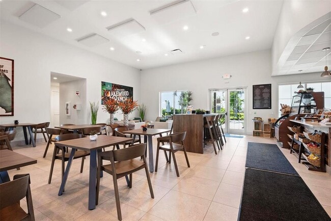 Building Photo - 3218 Bitterroot Ln