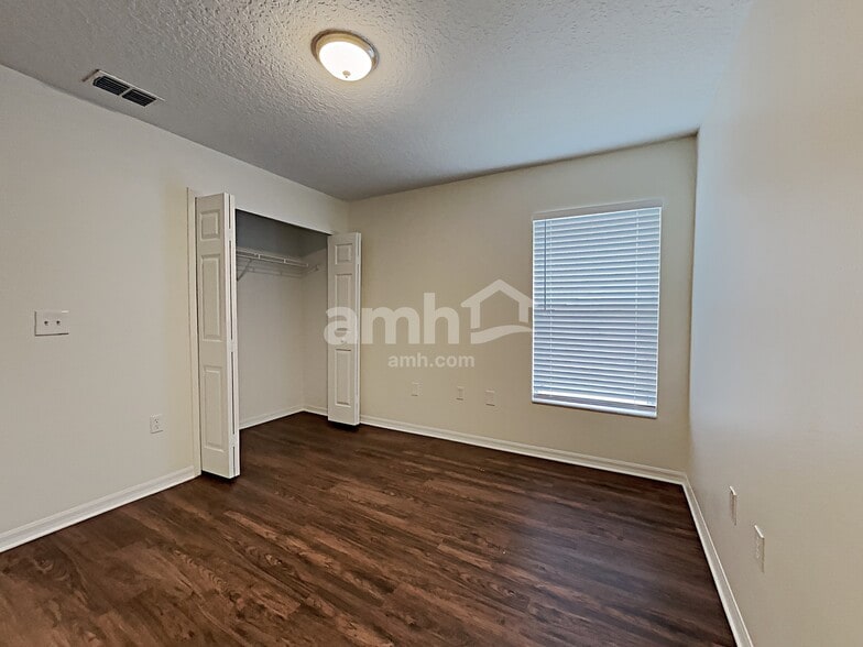 Building Photo - 10714 Brown Trout Cir