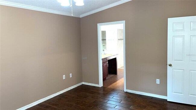 Building Photo - 326 Fox Lake Dr