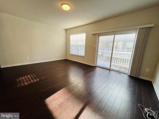 Building Photo - 12909 Brickyard Blvd