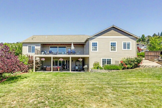 Building Photo - 4432 Vista Pointe Dr