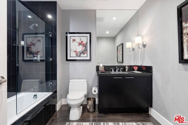 Building Photo - 10776 Wilshire Blvd