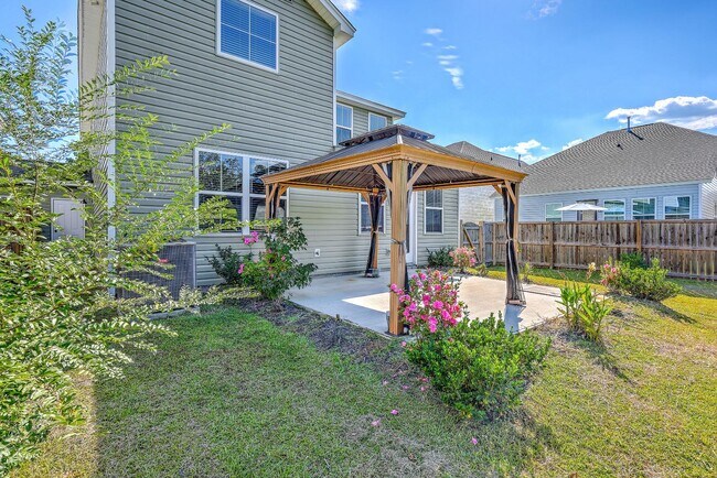 Building Photo - 132 McClellan Way