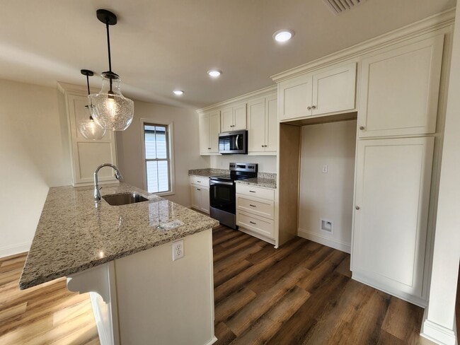 Building Photo - 4033 Colbie Way