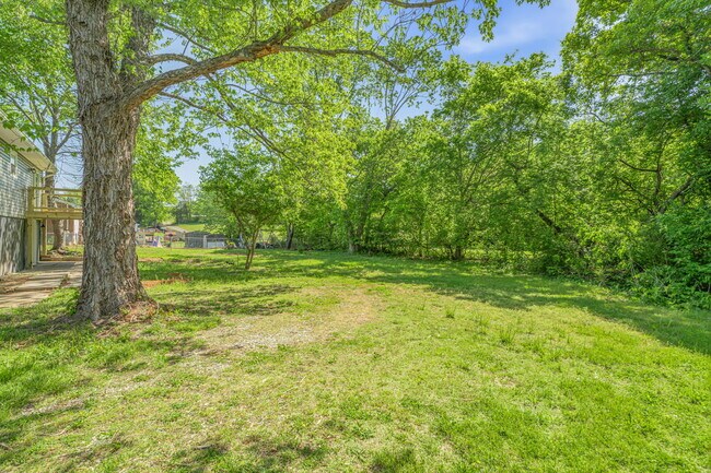 Building Photo - 2827 Shiloh Cir