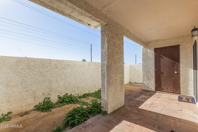 Building Photo - 4730 W Northern Ave