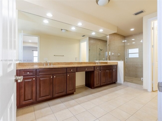 Building Photo - 9895 NW 87th Terrace