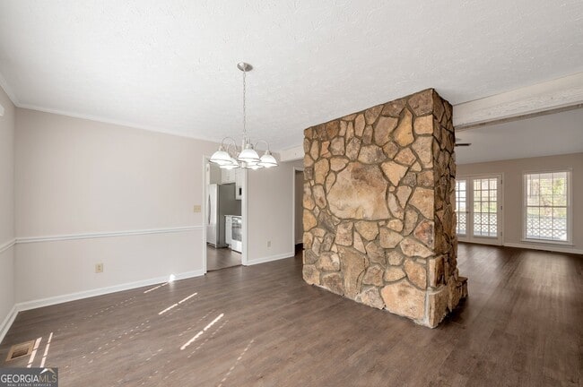 Building Photo - 3502 Wilderness Dr
