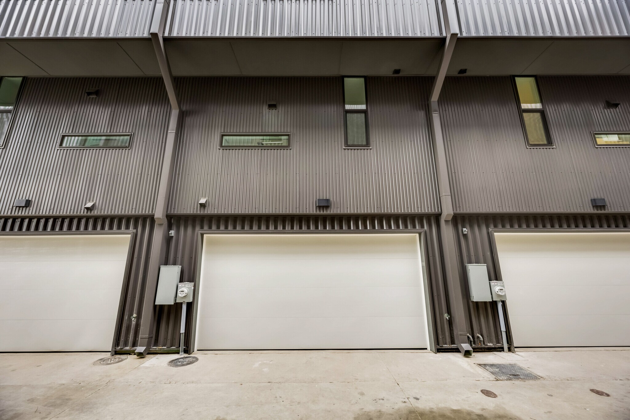 Building Photo - 1906 Annex Ave