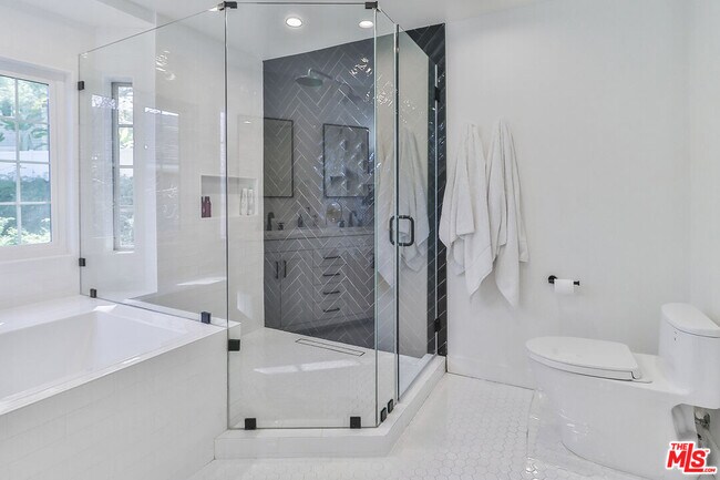 Building Photo - 4204 Flintlock Ln