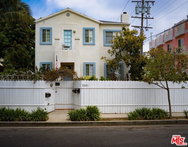 Primary Photo - 1341 Stanford St
