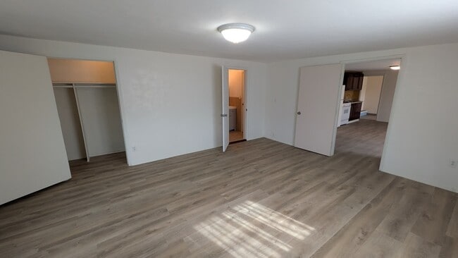 Building Photo - 2971 Swandale Ct