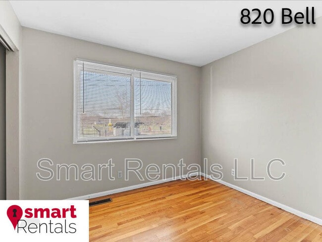 Building Photo - 820 Bell Ave