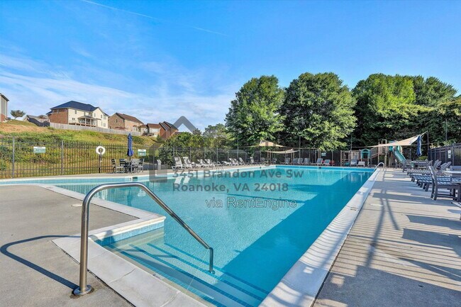 Building Photo - 2737 Russlen Dr