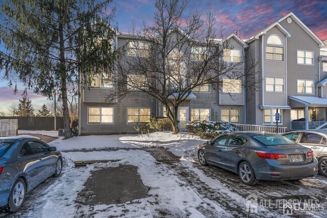 Building Photo - 1236 Edpas Rd