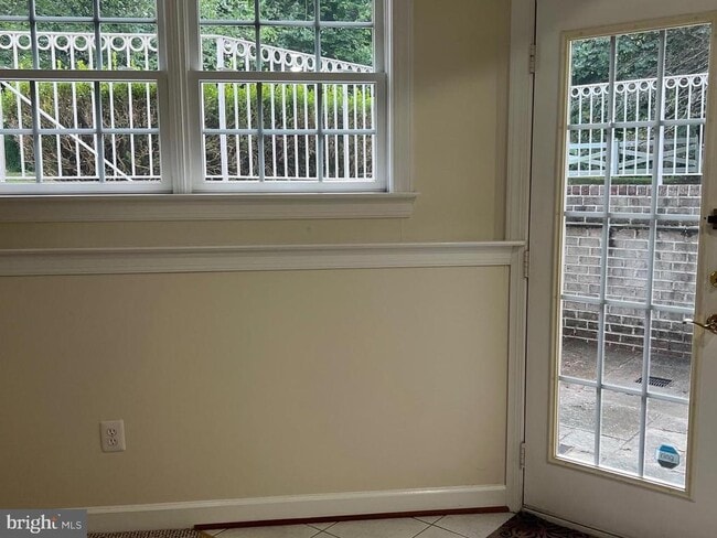 Building Photo - 13116 Brushwood Way