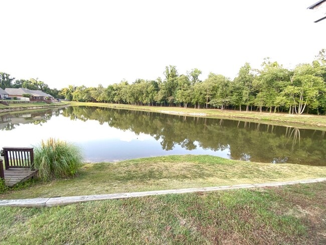 Building Photo - 3 bedroom 2 bath with a Bonus room in Arli...