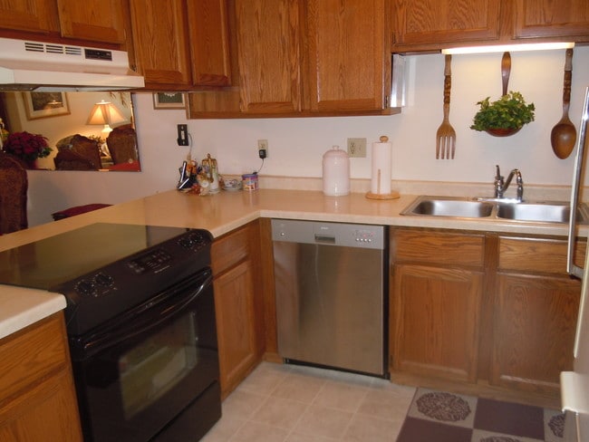 dishwasher - Whitman Place Apartments