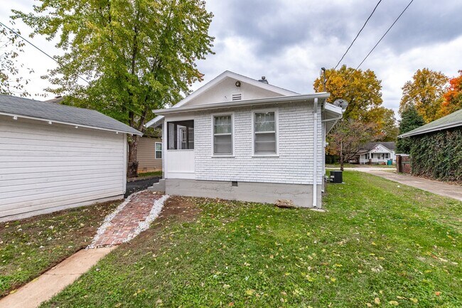 Primary Photo - PRE-LEASING