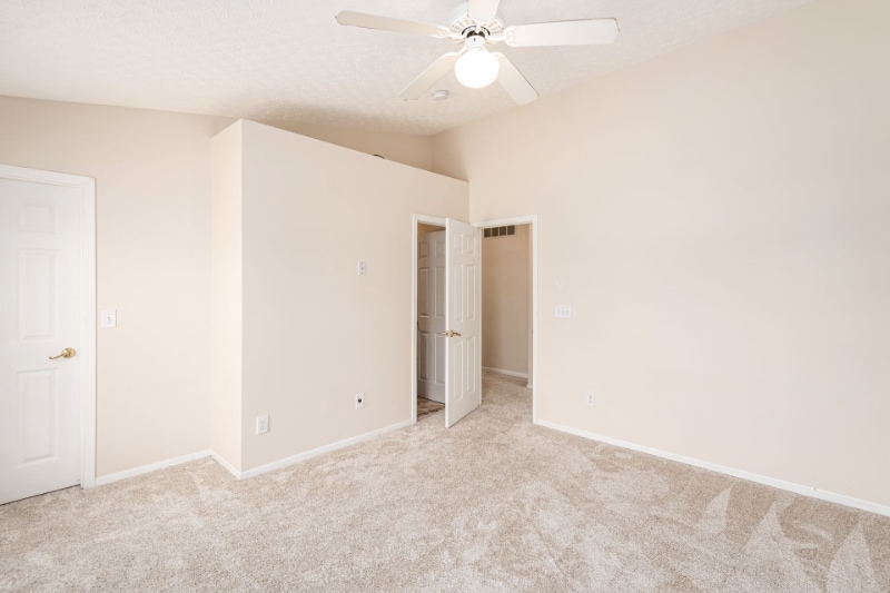 Building Photo - 8651 Olenbrook Dr