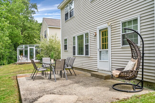 Building Photo - 74 Juniper Ln