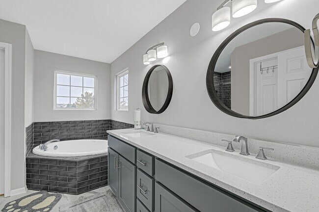 Building Photo - 5103 Gardiner Glenn Dr