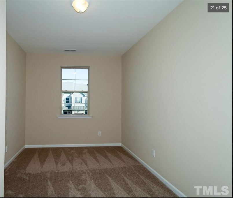 Building Photo - 130 Rubrum Dr