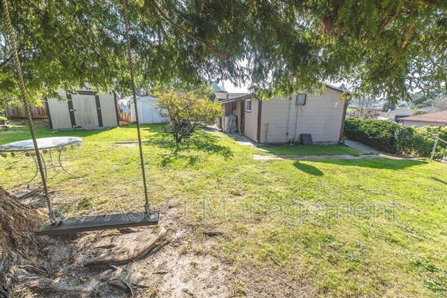 Building Photo - 950 Kelvin Ct