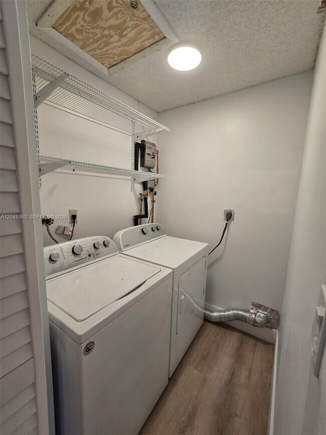 Building Photo - 740 SW 99th Ct Cir