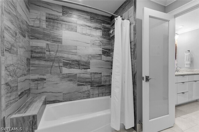 Building Photo - 1020 Swallow Ave